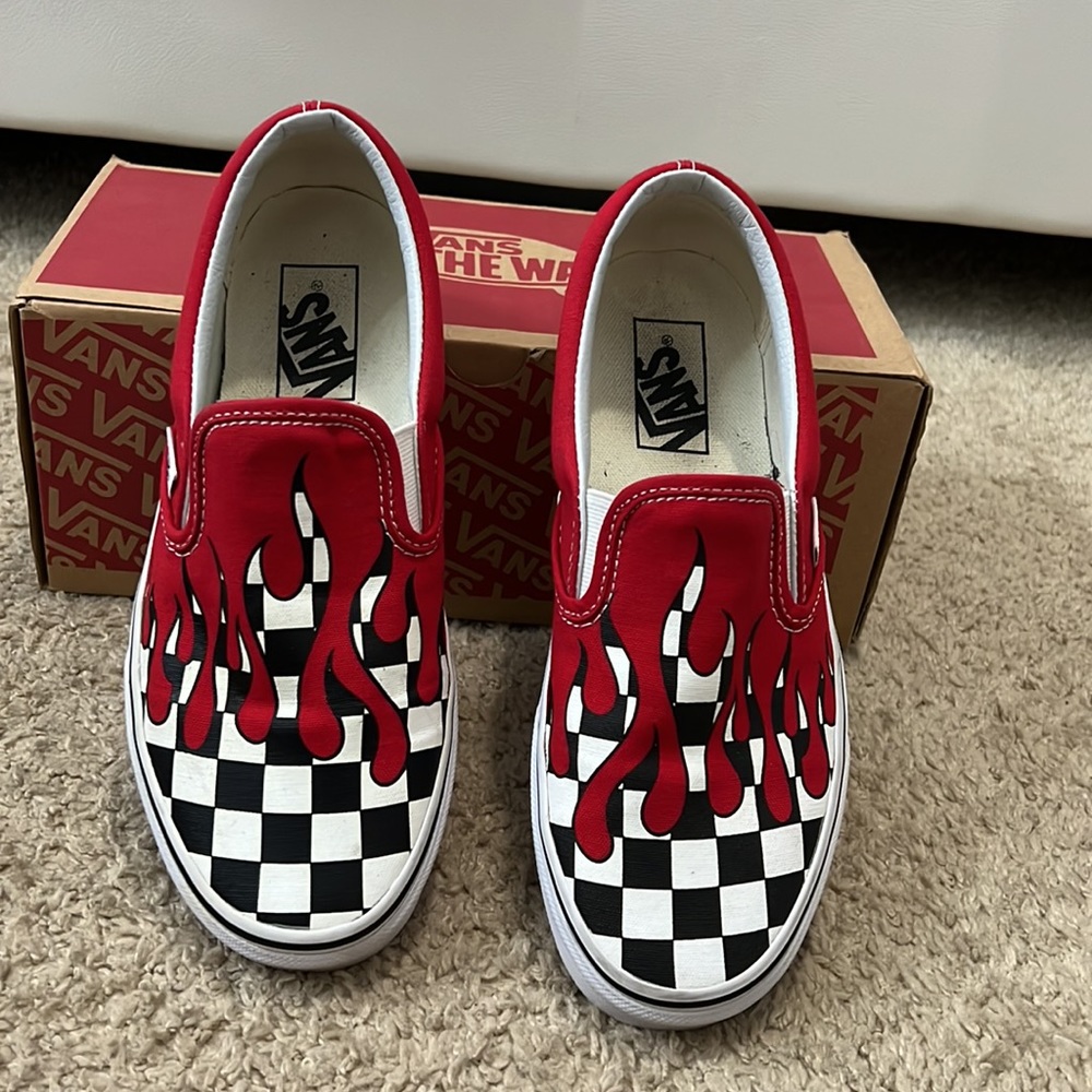 VANS CHECKER FLAME RACING RED SLIP ONS